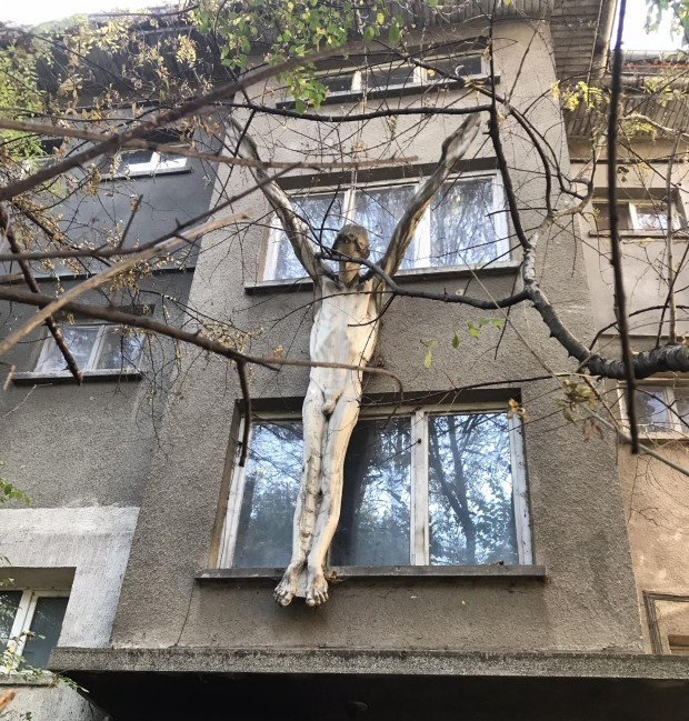 Зловеща гледка в центъра на София, всички изтръпнаха от ужас СНИМКА