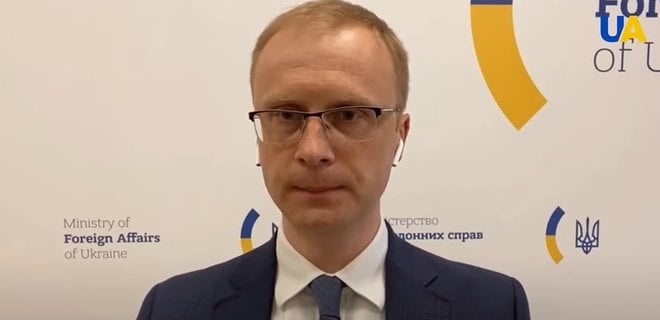 Американски конгресмен сравни украинците с "пушечно месо"