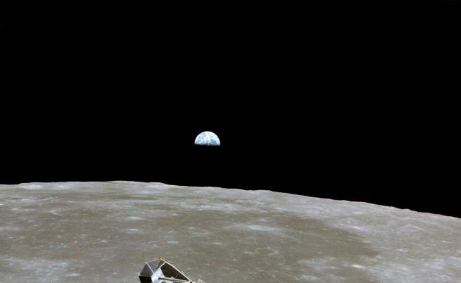 Този астронавт бе запомнен като „най-самотния човек“ на планетата СНИМКИ 