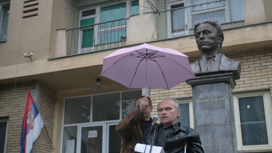 Голяма драма с българи в Сърбия заради Боян Расате