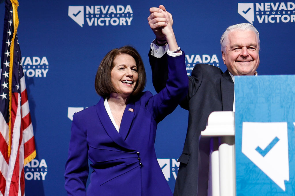 Демократите удържат Сената след инфарктна победа в Невада 