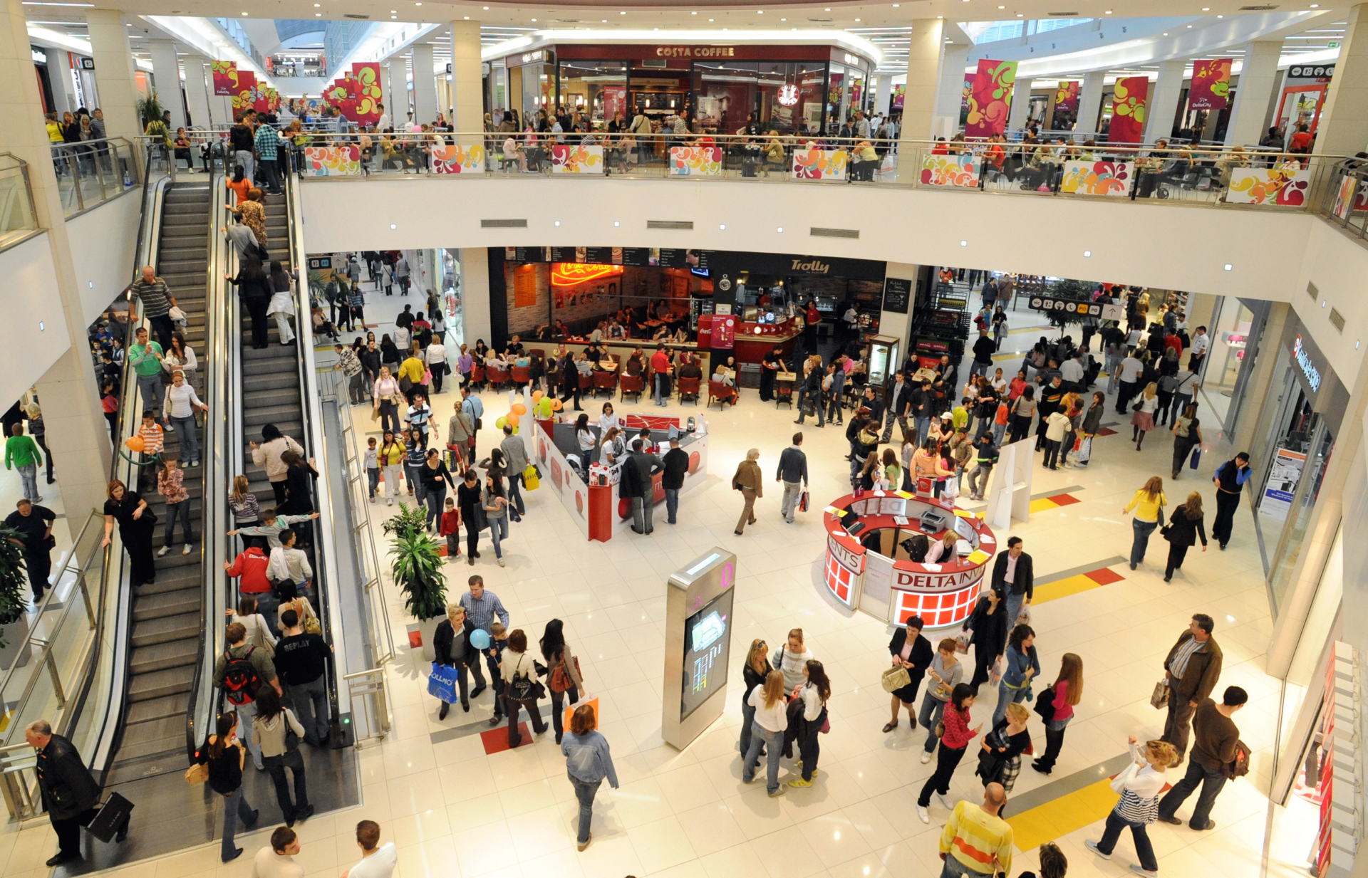 Това са най-добрите шопинг дестинации с най-ниски цени за Черен петък и Коледа в Европа