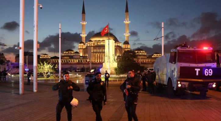 Вицепрезидентът на Турция каза кой стои зад кървавата баня в Истанбул 
