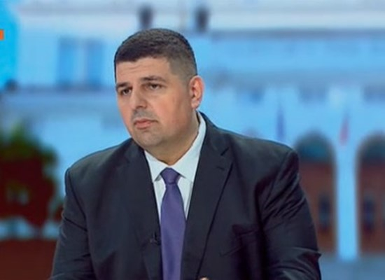 Костадинов удари фактчекърите от АЕЖ с тишината им за лъжа на Иво Мирчев