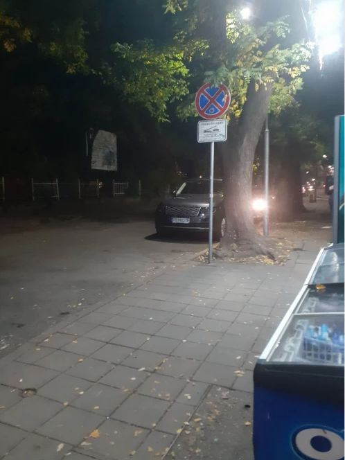 Тарикат! Бивш кмет на Пловдив гази законите с мощния си джип