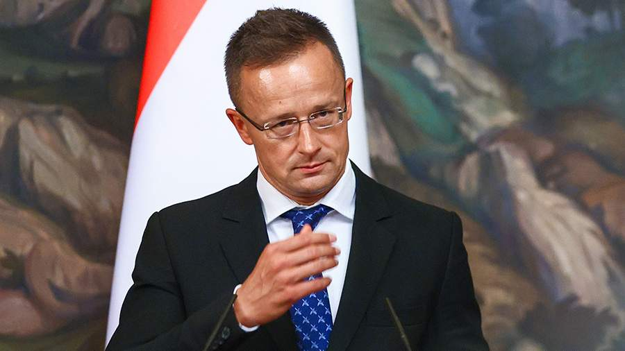 Унгарският външен министър с остри думи срещу посолството на САЩ