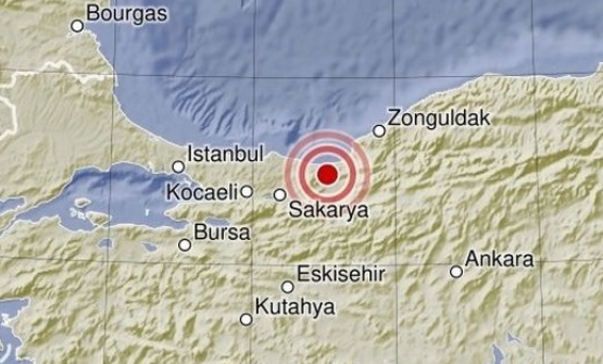 Мощно земетресение разтърси района на Истанбул в Турция ВИДЕО