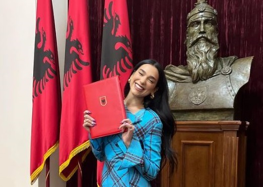 Дуа Липа най-накрая стана албанска гражданка