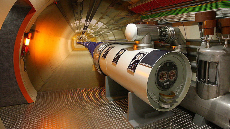 Неочаквана новина от ЦЕРН за Големия адронен колайдер