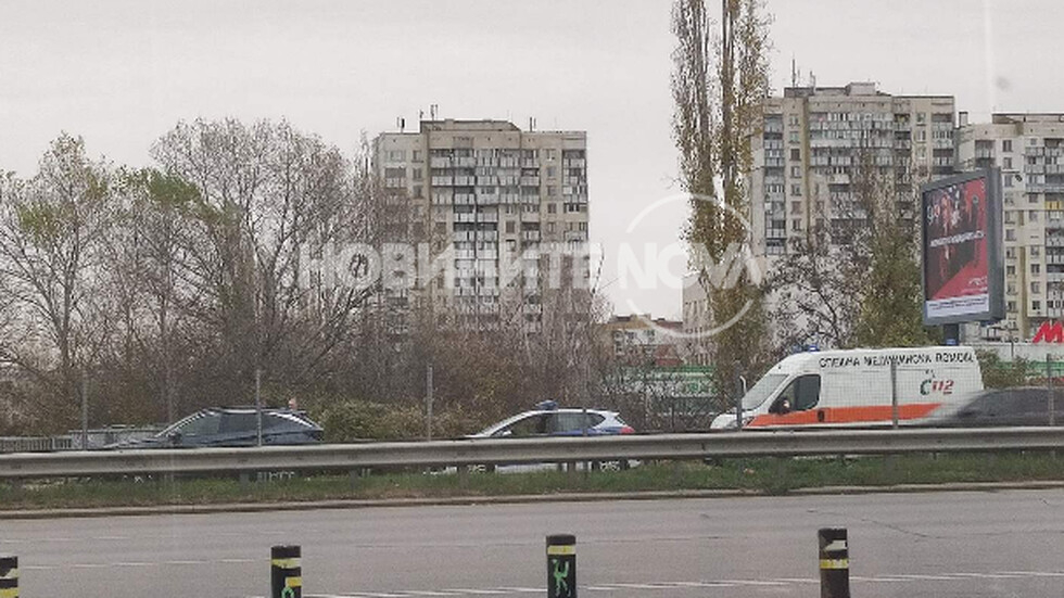 Катастрофа с дипломатическа кола в София, има пострадали