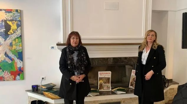 УниБИТ дари книги на български културен център в Скопие