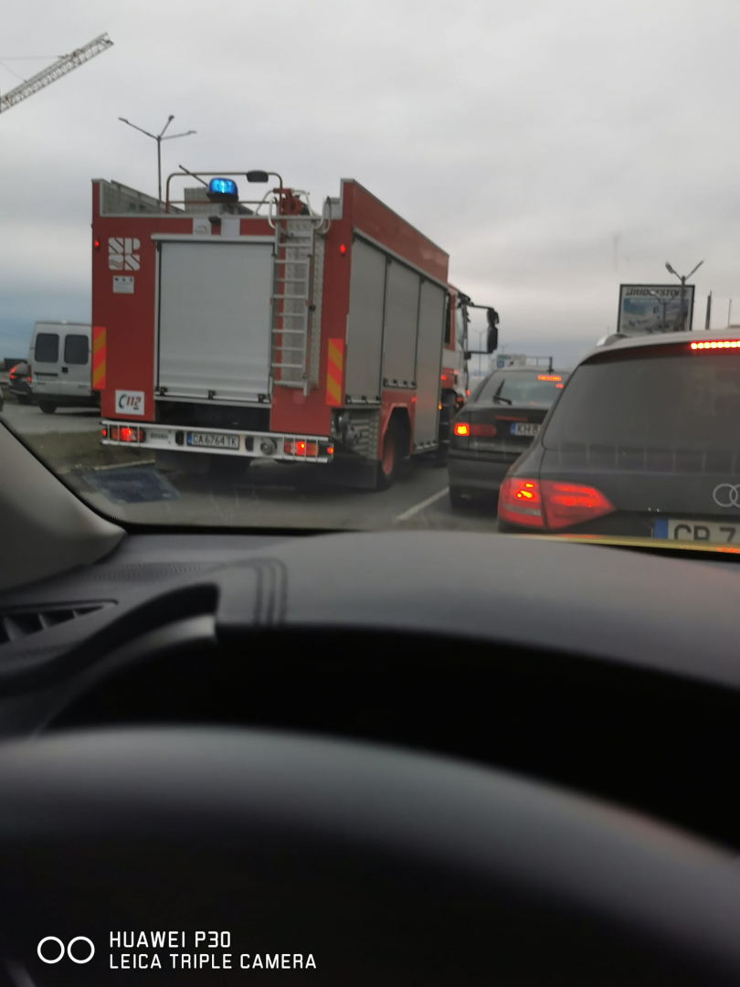 В София е като на война! Невиждан ад на Околовръстното, а в тунела за "Люлин"... ВИДЕО