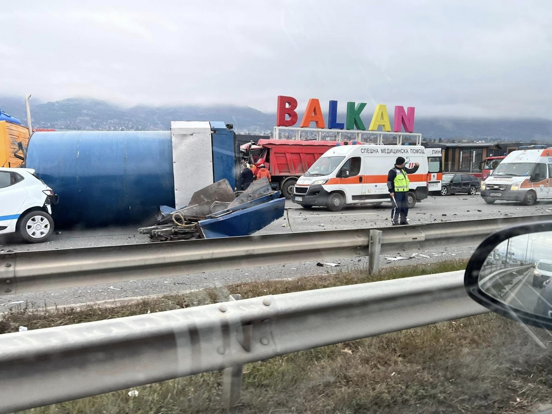 В София е като на война! Невиждан ад на Околовръстното, а в тунела за "Люлин"... ВИДЕО