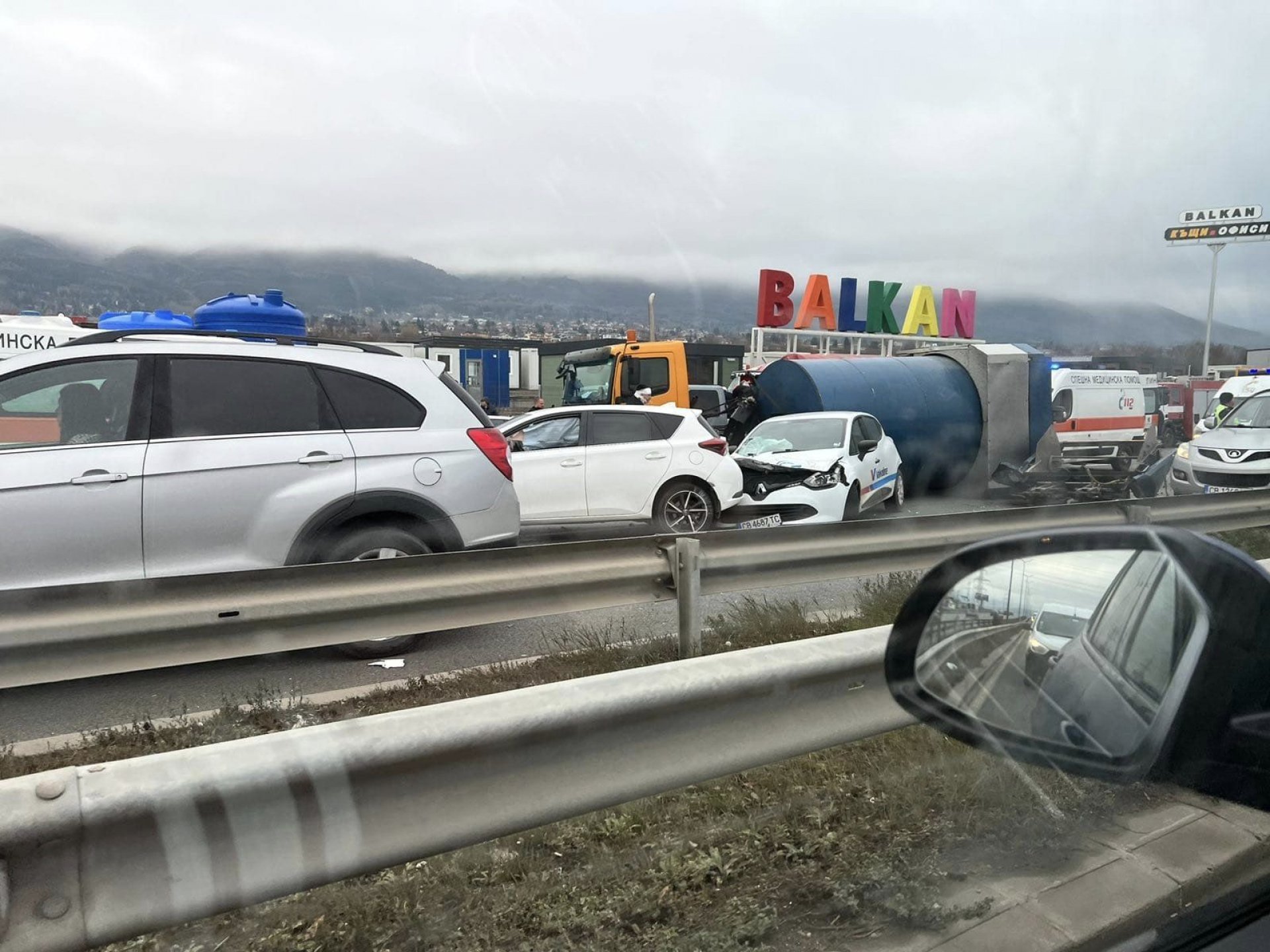 В София е като на война! Невиждан ад на Околовръстното, а в тунела за "Люлин"... ВИДЕО