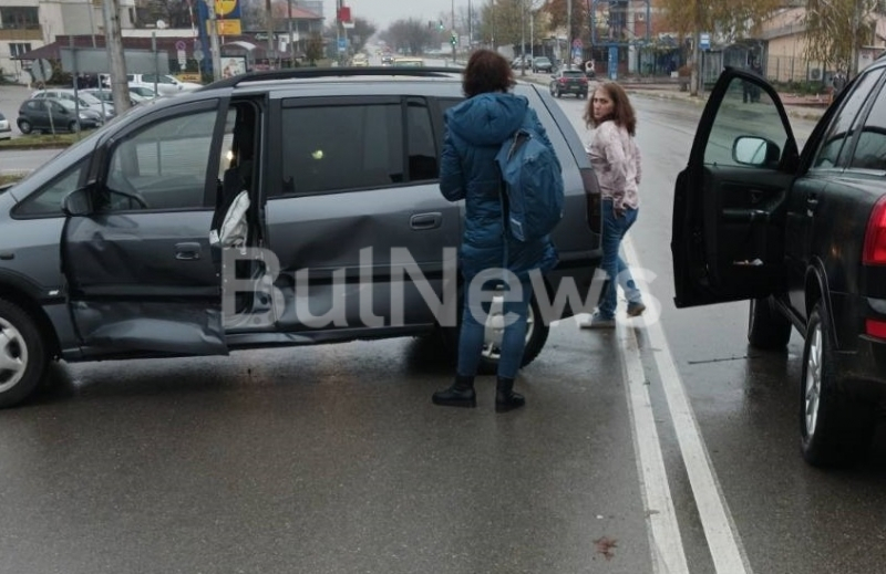Шофьор скочи на бой на жени след зрелищно меле във Враца СНИМКИ