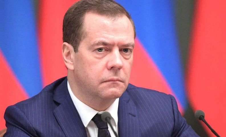 Медведев се закани: Русия ще има още нови региони