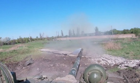 ВИДЕО от войната: Боеве на руски танкисти с ВСУ на Лисичанския фронт