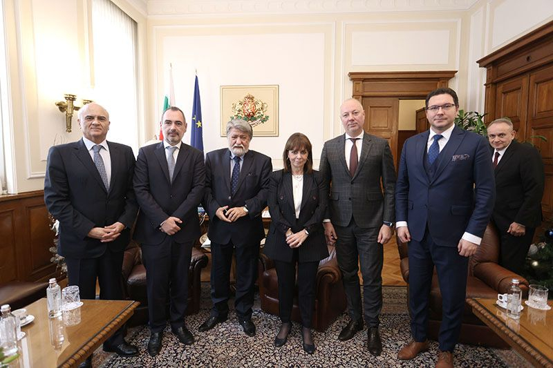 Председателят на НС Вежди Рашидов се срещна с президента на Гърция СНИМКИ 