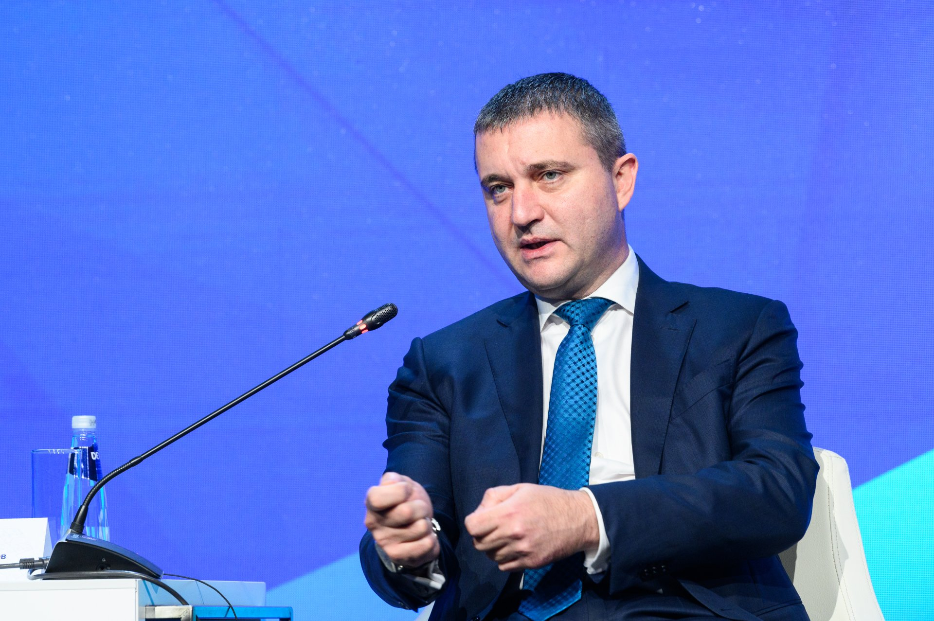 Владислав Горанов на конференцията на КРИБ: Да си върнем монетарната политика!