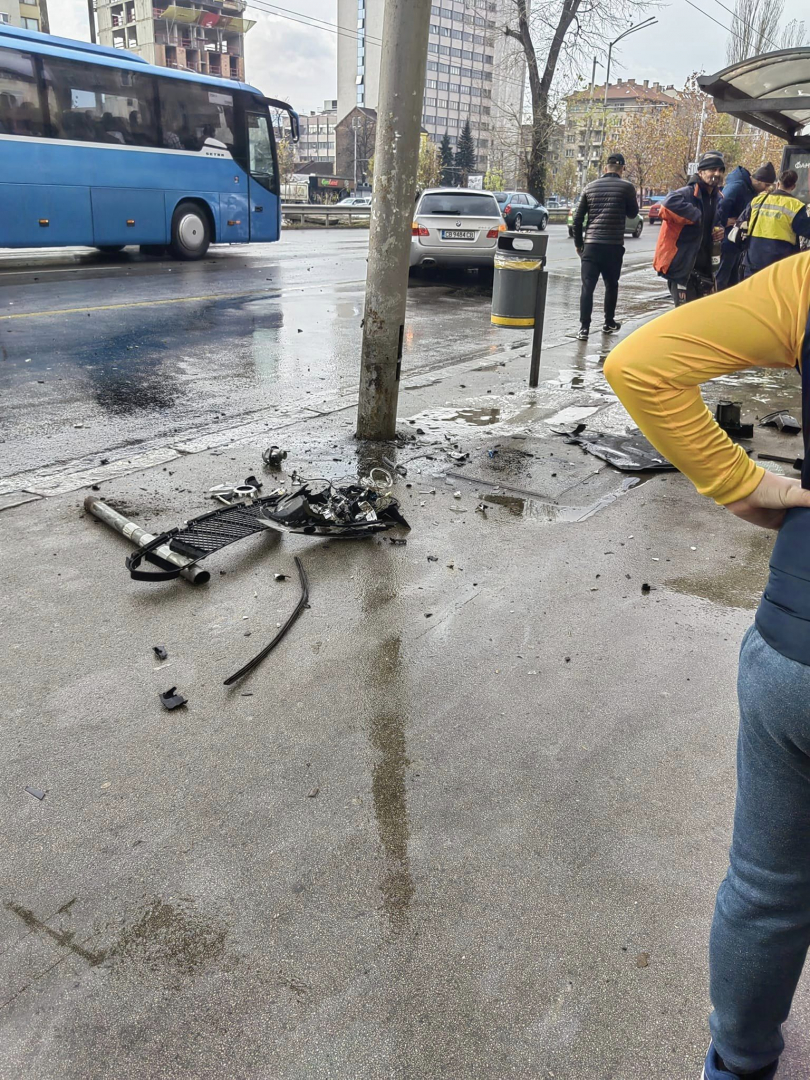 Първо в БЛИЦ! Инфарктна ситуация в центъра на София, ето какво се случва СНИМКИ