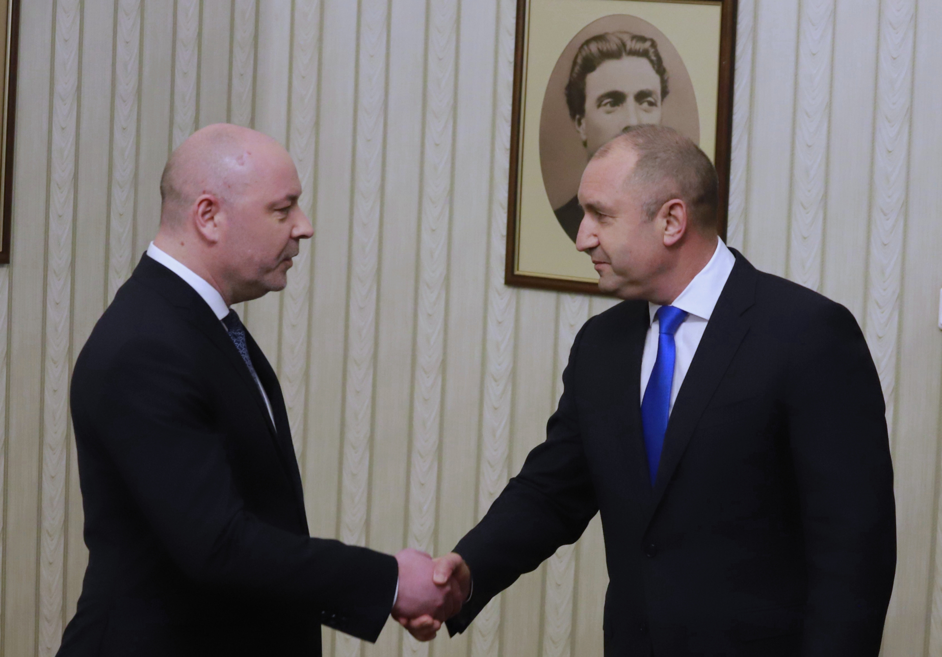 Най-довереният до президента Радев с бомбастична новина за кабинета "Габровски"