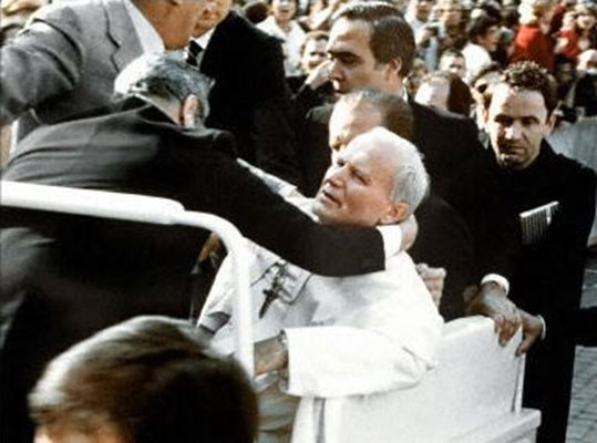 Али Агджа: Лично Йоан Павел II искаше да натопя българите за атентата, за да...