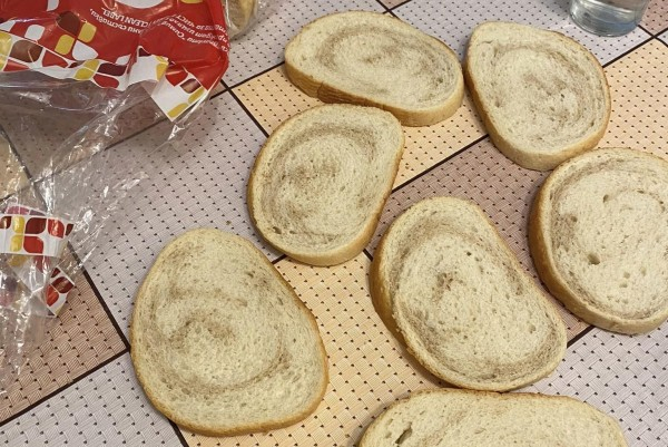 Пловдивчанка си купи хляб, отвори плика и й стана лошо СНИМКИ 