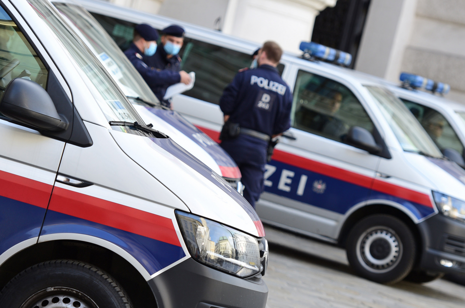 Мистериозно убийство на 13-г. момиче и майка ѝ потресе Виена