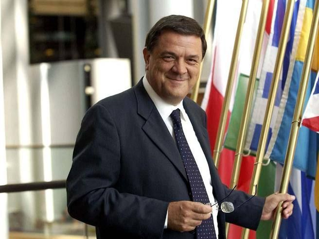 Фон дер Лайен и Жозеп Борел на тръни, италиански евродепутат се разприказва за "Катаргейт" 