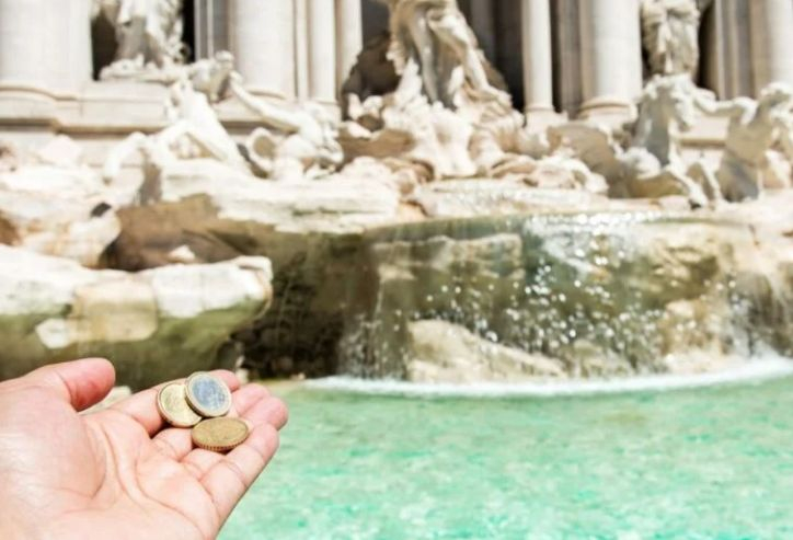 Къде отиват парите от фонтана "Ди Треви" в Рим