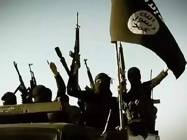 Нечувано: Ислямска държава ще освободи 10 000 от своите задържани бойци