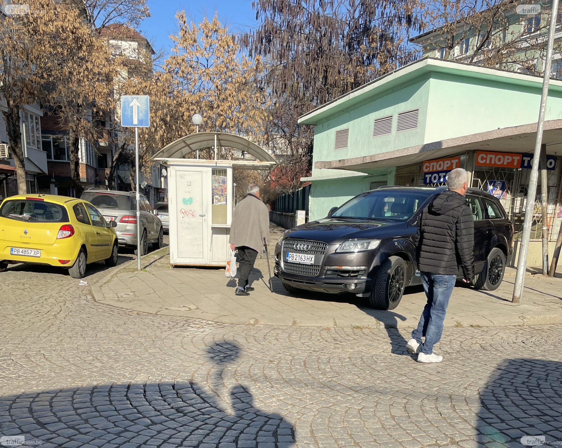 Шофьор на лъскав джип вбеси Пловдив, ето защо СНИМКИ