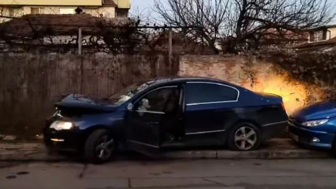 Последни новини за полицая, трошил коли в София