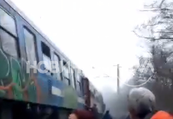 Извънредна ситуация с бързия влак Варна-София, тече евакуация СНИМКА