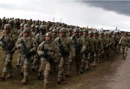 Британски командир: НАТО ще започне война с Русия през 2023 година
