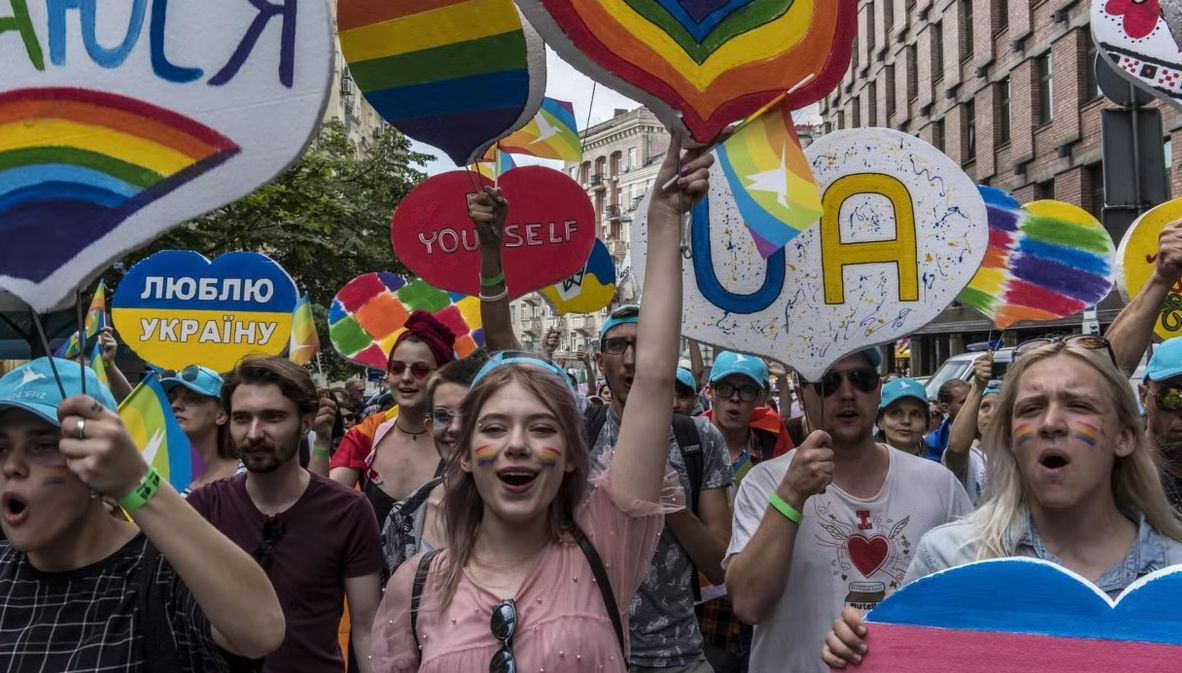 Мокрите мечти на либерала: Между ЛГБТ революцията, Зеленизма и приоритетите на Пентагона