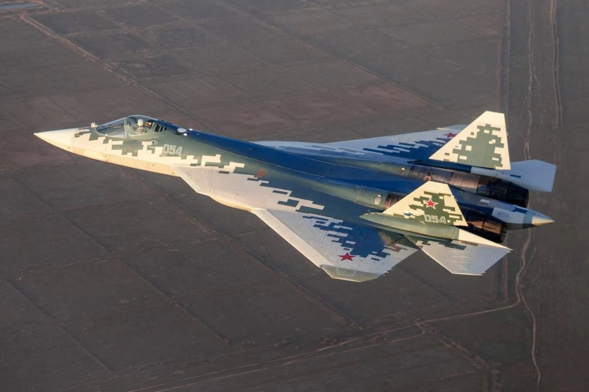Британското разузнаване разкри защо Русия се страхува да използва Су-57 в Украйна 