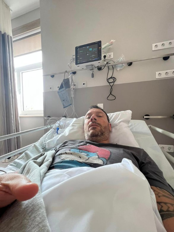 Лео Бианки прикован на легло след тежка операция СНИМКИ