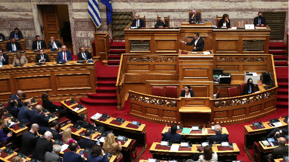 Опозицията в Гърция не успя да свали правителството на Мицотакис