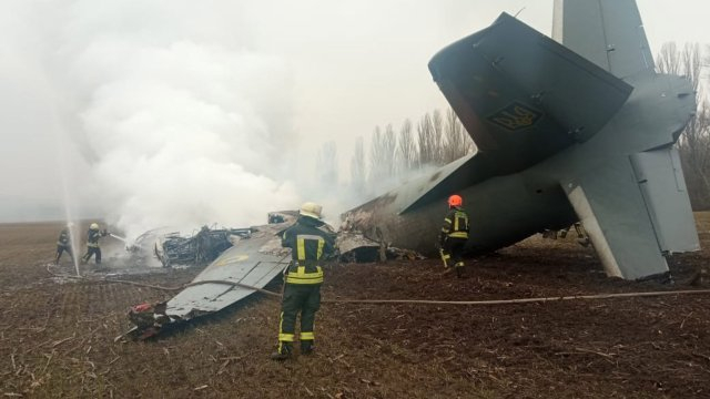 Тарашат домовете на Арсен Аваков и Коломойски заради трагичния инцидент с хеликоптер край Киев и бизнес афери