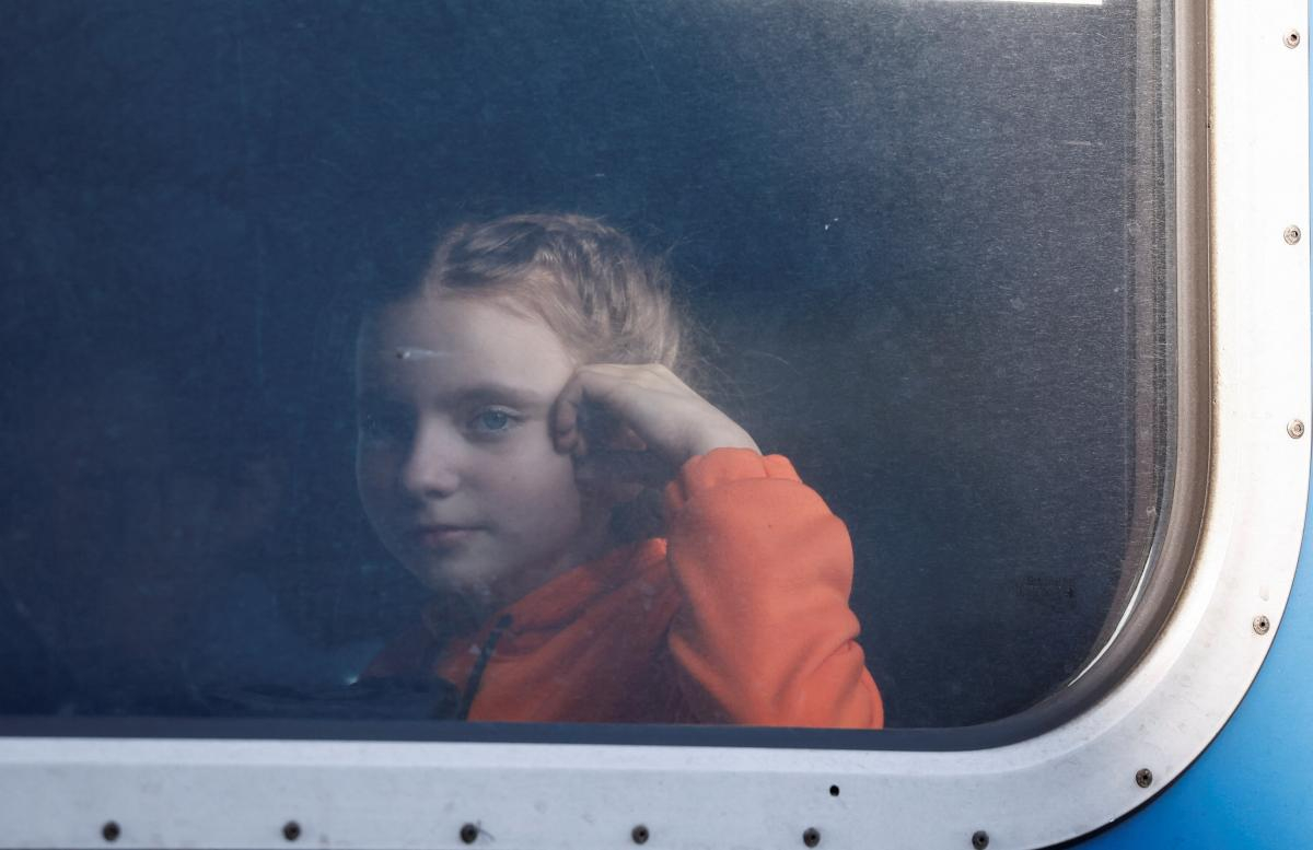 128 деца, брутално отвлечени в Русия за осиновяване, вече са... СНИМКИ