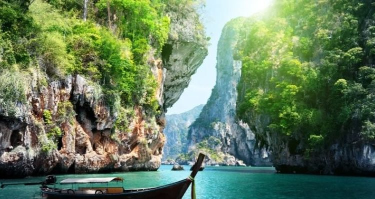 Какво се случи с турист, който реши да се прави на гид в Тайланд