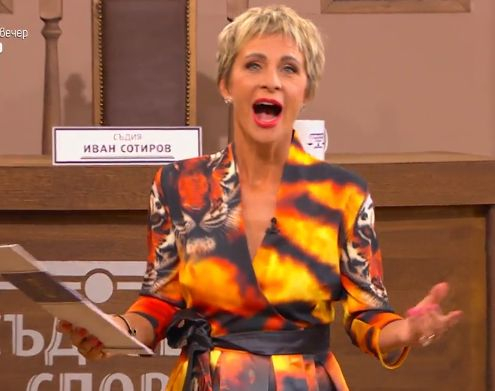 Нана Гладуиш отново нагорещи ефира с палава рокля СНИМКИ