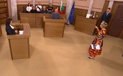 Нана Гладуиш отново нагорещи ефира с палава рокля СНИМКИ