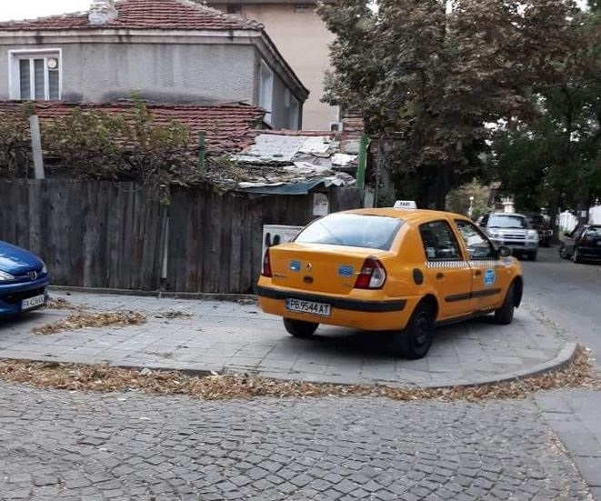 Дядо му си е връзвал коня там: Пловдивски тираджия стори нещо невиждано с камиона си