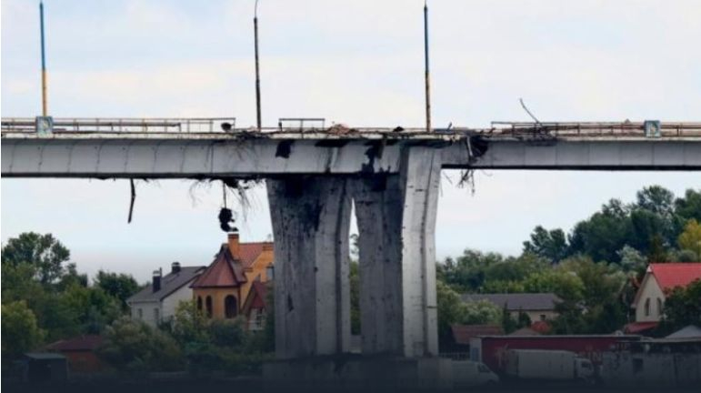 Световни медии: Разрушените мостове над Днепър ще обезпечат донбаският пробив