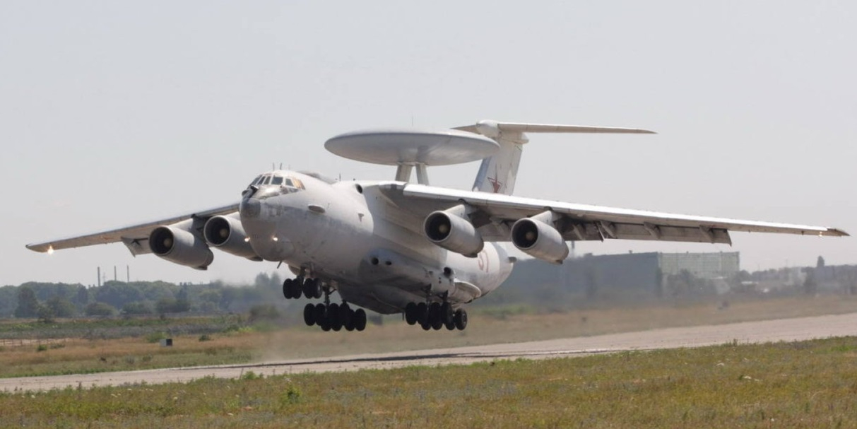 Извънредно: Партизани взривиха специален руски самолет за ДРЛО на летище в Беларус