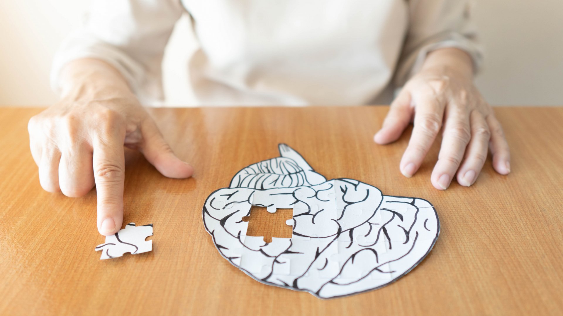 3 ранни неочевидни признака на болестта на Алцхаймер 