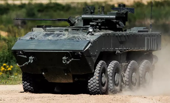 Руските сили изпратиха в Украйна новите бронирани машини "Бумеранг" СНИМКИ