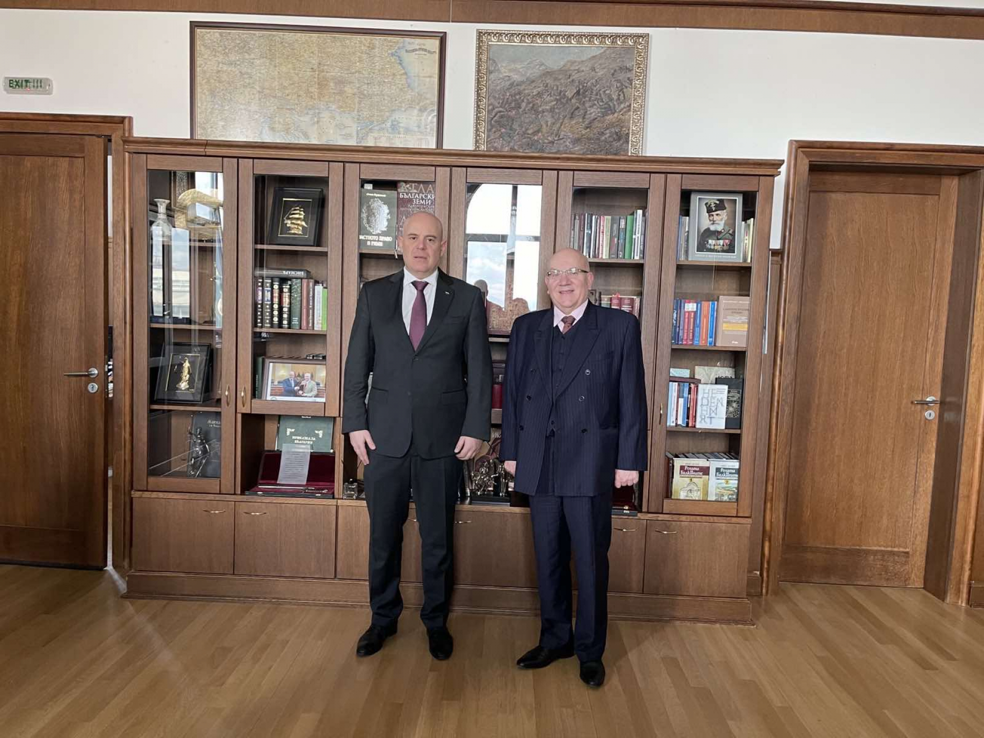 Главният прокурор Иван Гешев се срещна с посланика на Словашката република Васил Гривна